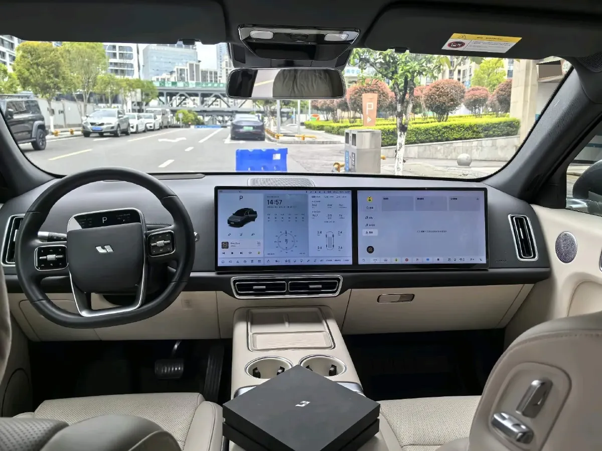 2023 Li L7 Range Extended 154HP REEV 40.9KWH,autocango,china used car exporter,china ev exporter,chinese used car exporter,chinese used ev exporter