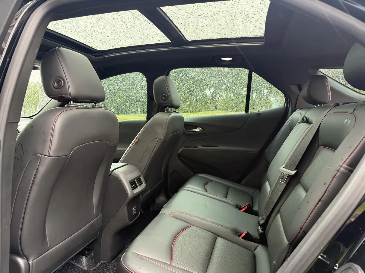 2021 Chevrolet Equinox 2.0T 237HP L4 9AT,autocango,china used car exporter,china ev exporter,chinese used car exporter,chinese used ev exporter