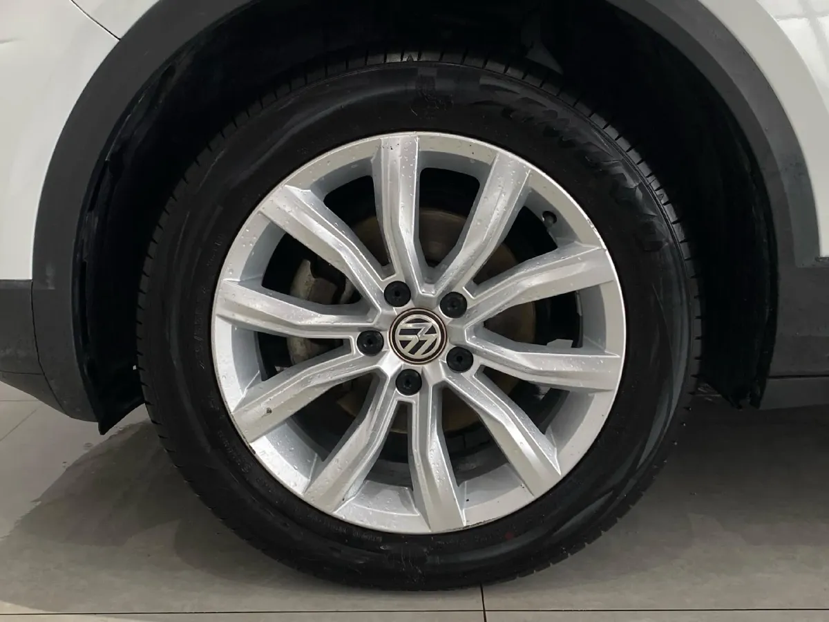 2019 Volkswagen T-Roc 1.4T 131HP L4 7DCT,autocango,china used car exporter,china ev exporter,chinese used car exporter,chinese used ev exporter