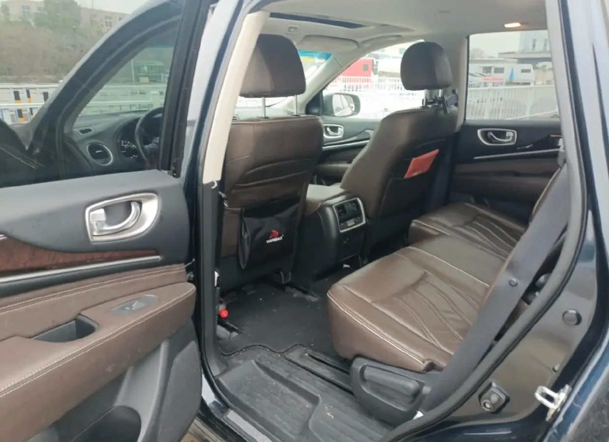 2016 Jaguar XF 2.0T 240HP L4 8AT,autocango,china used car exporter,china ev exporter,chinese used car exporter,chinese used ev exporter