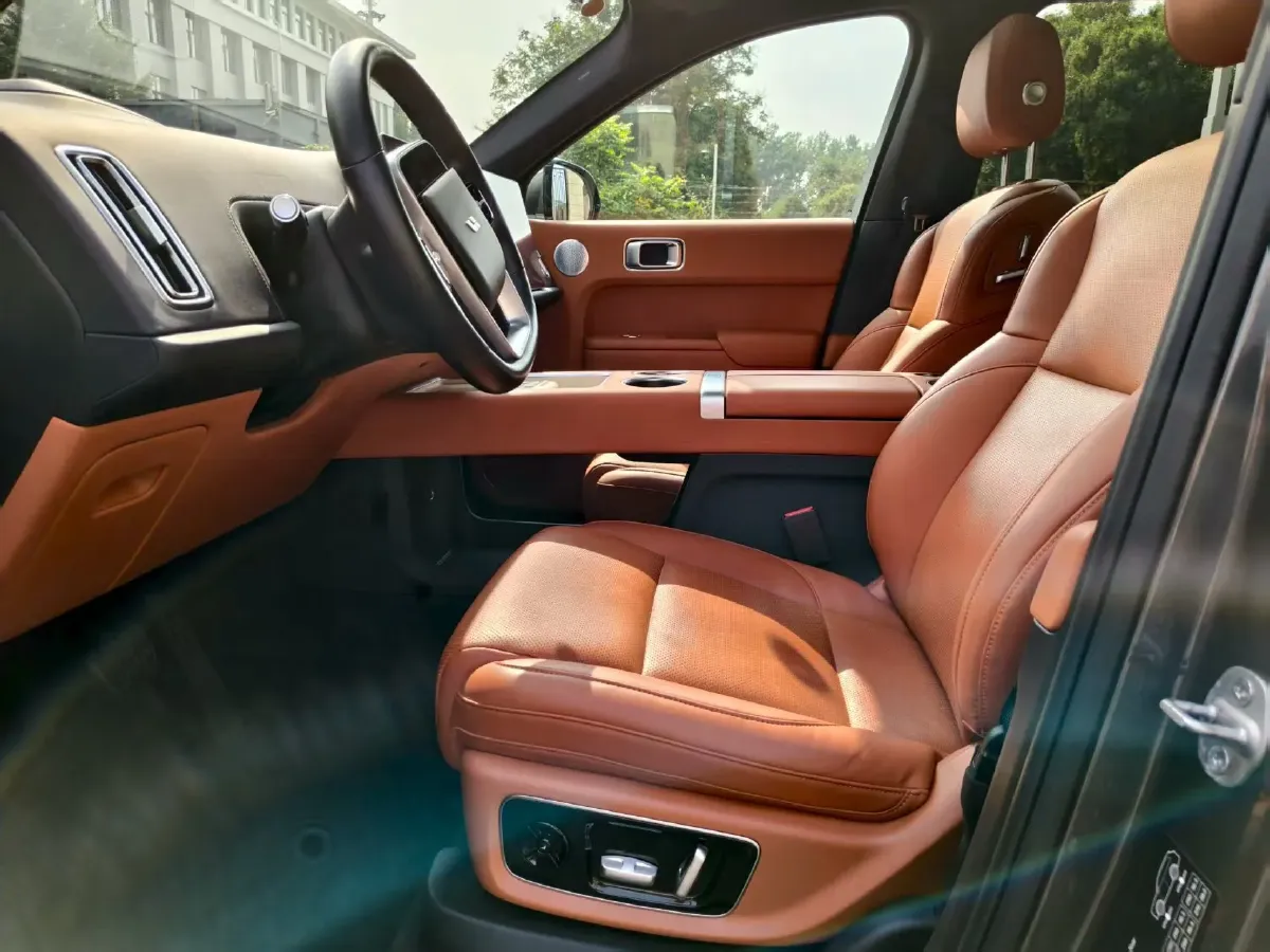 2022 Li L9 Range Extended 154HP REEV 42.6KWH,autocango,china used car exporter,china ev exporter,chinese used car exporter,chinese used ev exporter