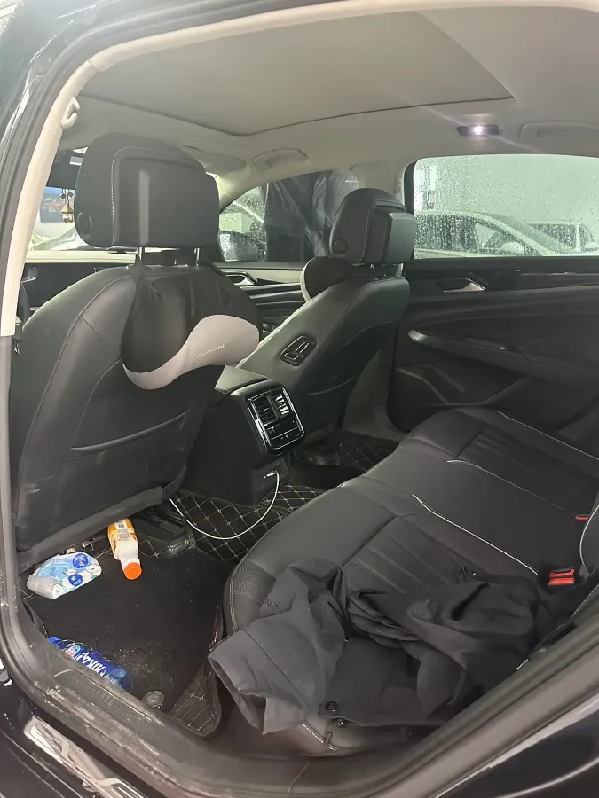 2024 Volkswagen Passat 2.0T 220HP L4 7DCT,autocango,china used car exporter,china ev exporter,chinese used car exporter,chinese used ev exporter