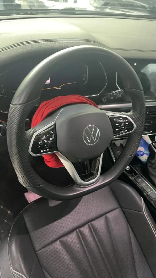 2024 Volkswagen Passat 2.0T 220HP L4 7DCT,autocango,china used car exporter,china ev exporter,chinese used car exporter,chinese used ev exporter