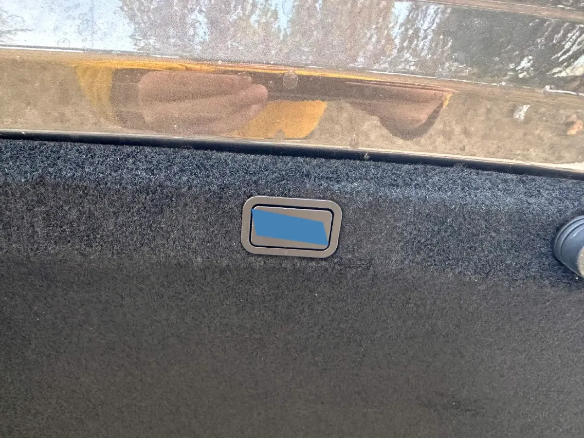 2025 HongQi HS7 2.0T 252HP L4 8AT,autocango,china used car exporter,china ev exporter,chinese used car exporter,chinese used ev exporter