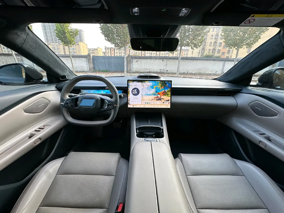 2025 HongQi HS7 2.0T 252HP L4 8AT,autocango,china used car exporter,china ev exporter,chinese used car exporter,chinese used ev exporter