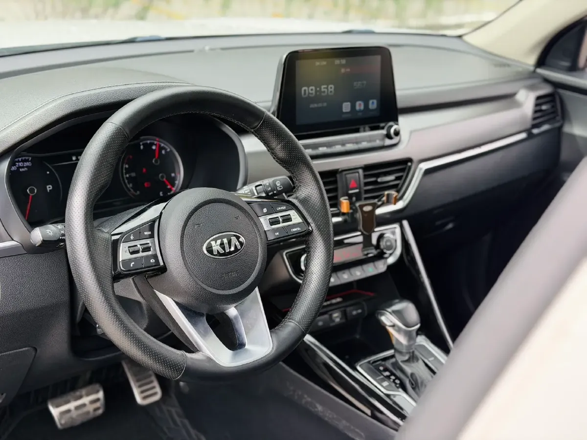 2018 Kia Sportage R 2.0L 160HP L4 6AT,autocango,china used car exporter,china ev exporter,chinese used car exporter,chinese used ev exporter