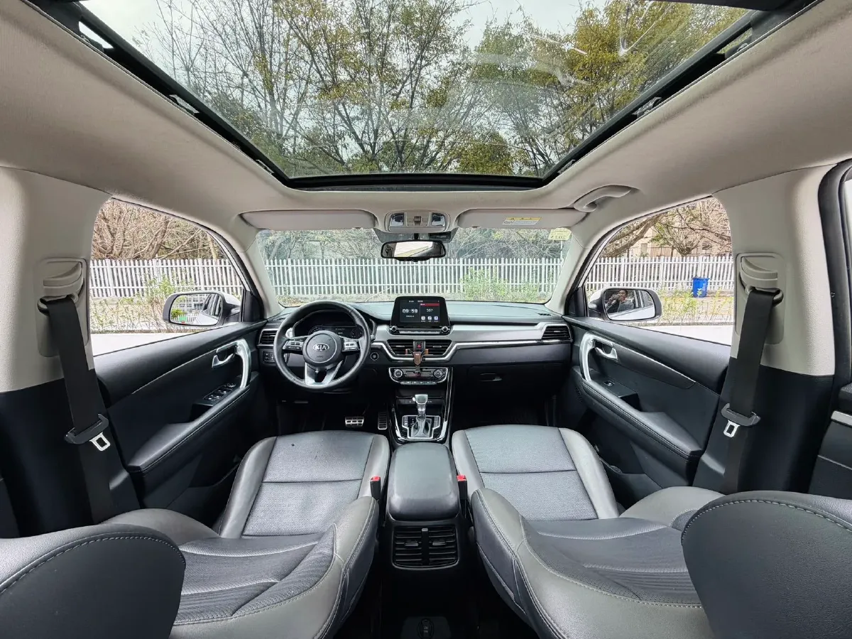 2018 Kia Sportage R 2.0L 160HP L4 6AT,autocango,china used car exporter,china ev exporter,chinese used car exporter,chinese used ev exporter