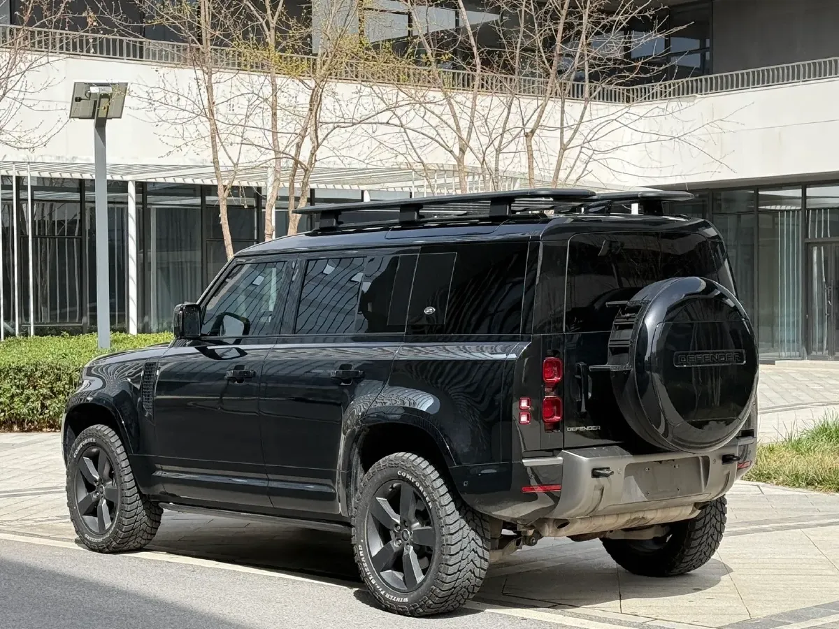2024 Land Rover Defender 3.0T 400HP L6 8AT,autocango,china used car exporter,china ev exporter,chinese used car exporter,chinese used ev exporter