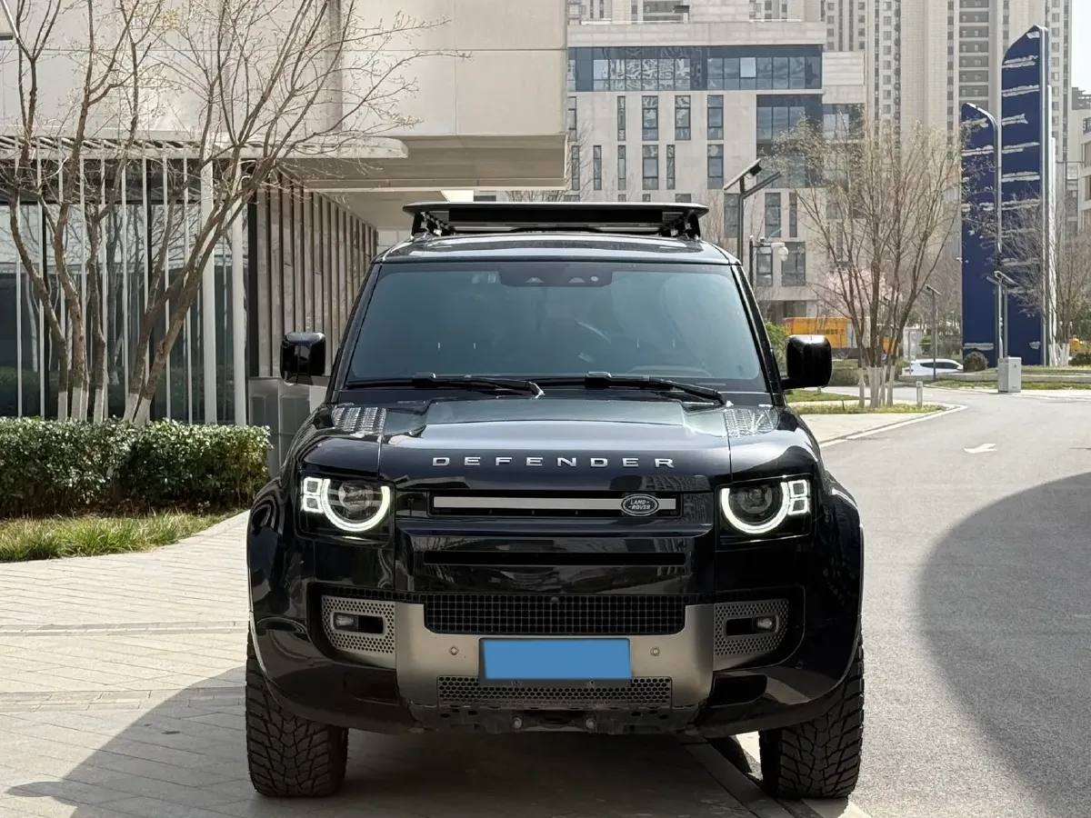2024 Land Rover Defender 3.0T 400HP L6 8AT,autocango,china used car exporter,china ev exporter,chinese used car exporter,chinese used ev exporter