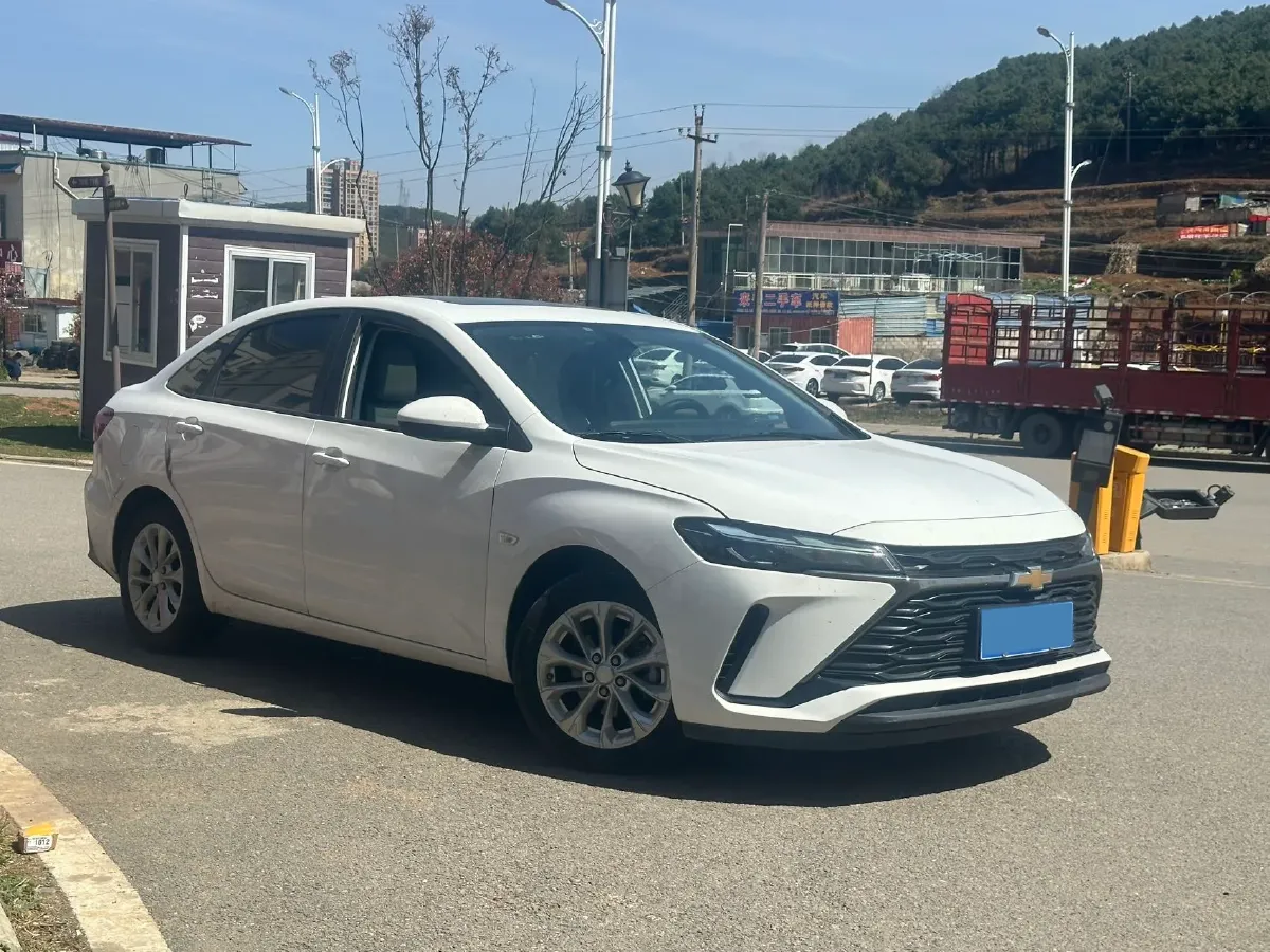 2023 Chevrolet Monza 1.5L 113HP L4 6DCT,autocango,china used car exporter,china ev exporter,chinese used car exporter,chinese used ev exporter