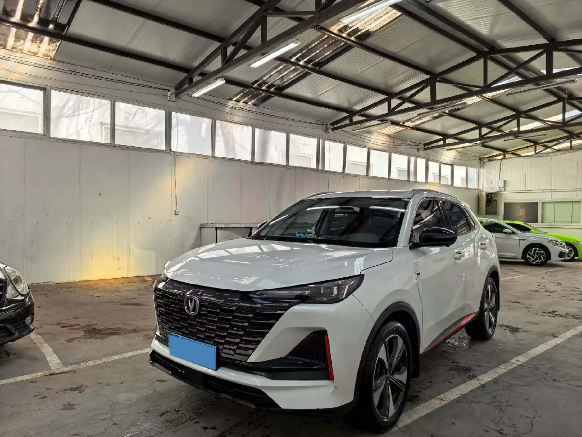 2022 ChangAn Oshan X7 Plus 1.5T 188HP L4 7DCT,autocango,china used car exporter,china ev exporter,chinese used car exporter,chinese used ev exporter