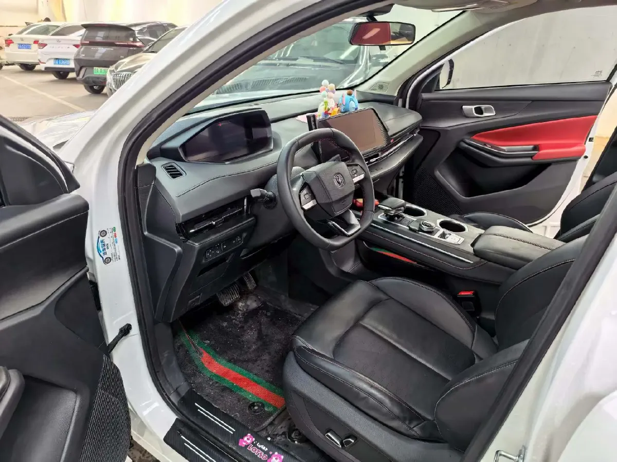 2022 ChangAn Oshan X7 Plus 1.5T 188HP L4 7DCT,autocango,china used car exporter,china ev exporter,chinese used car exporter,chinese used ev exporter