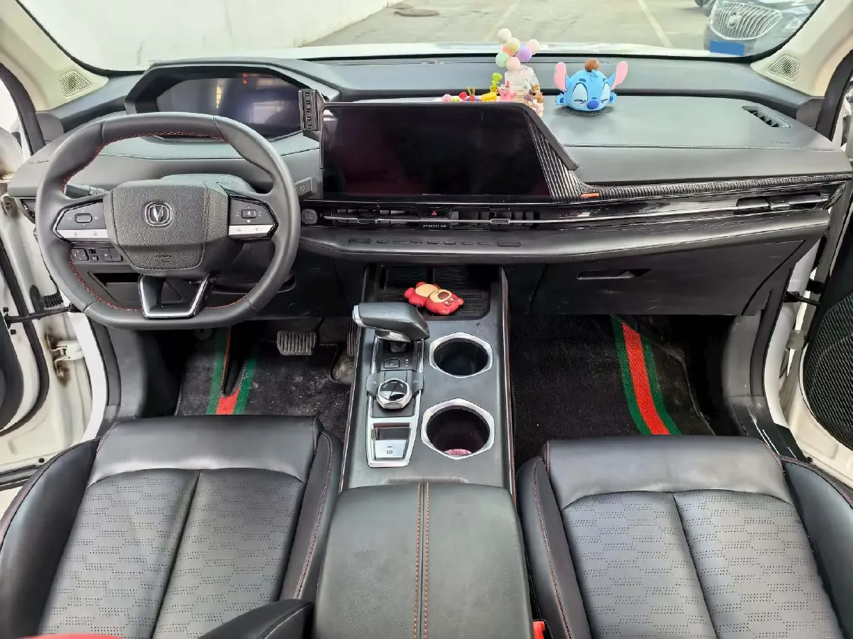 2022 ChangAn Oshan X7 Plus 1.5T 188HP L4 7DCT,autocango,china used car exporter,china ev exporter,chinese used car exporter,chinese used ev exporter