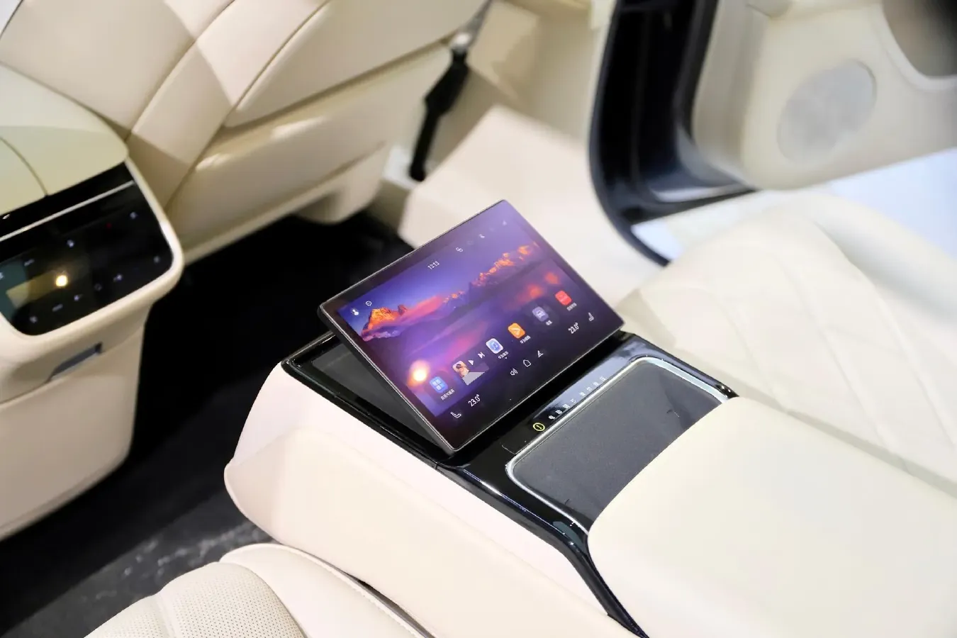 2024 HIMA Stelato S9 BEV 100KWH,autocango,china used car exporter,china ev exporter,chinese used car exporter,chinese used ev exporter