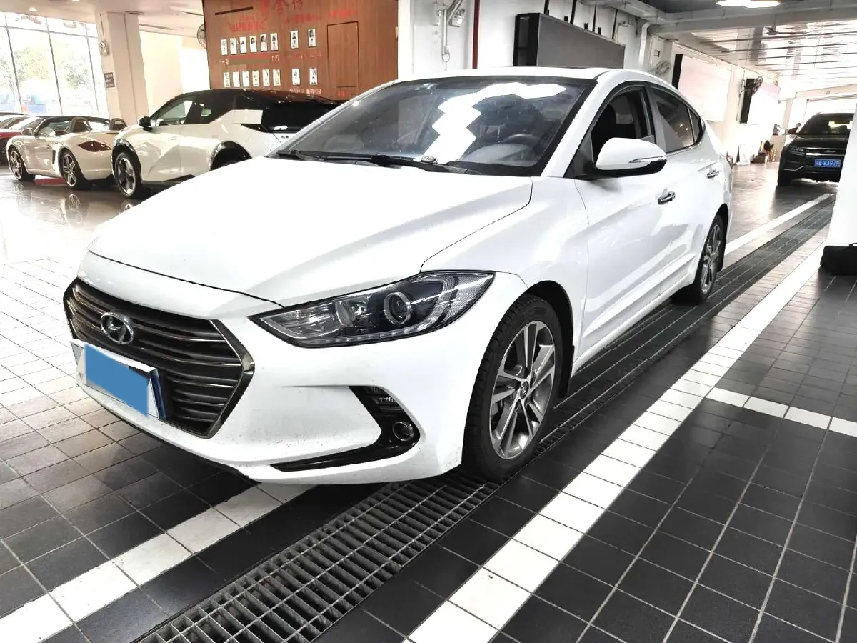 2016 Hyundai Elantra 1.6L 130HP L4 6AT,autocango,china used car exporter,china ev exporter,chinese used car exporter,chinese used ev exporter