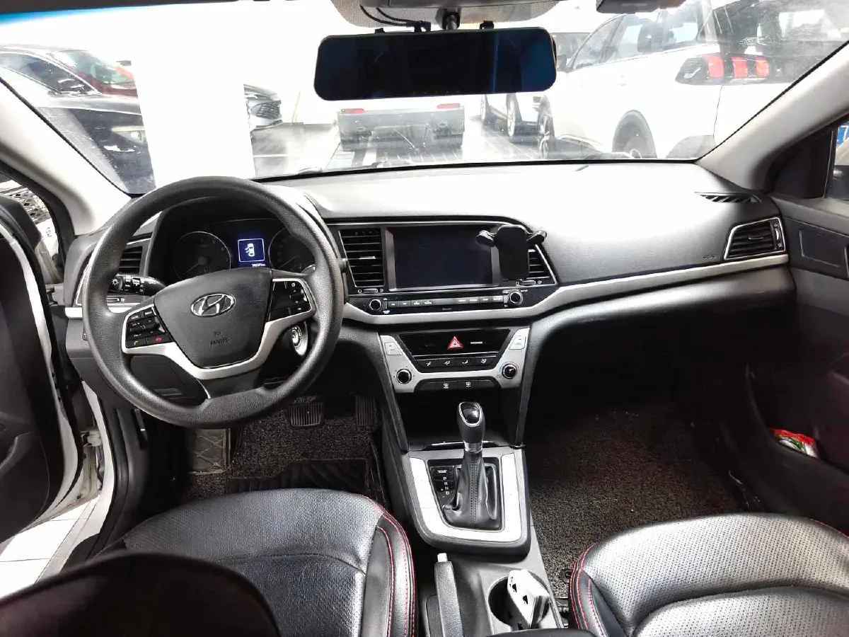 2016 Hyundai Elantra 1.6L 130HP L4 6AT,autocango,china used car exporter,china ev exporter,chinese used car exporter,chinese used ev exporter