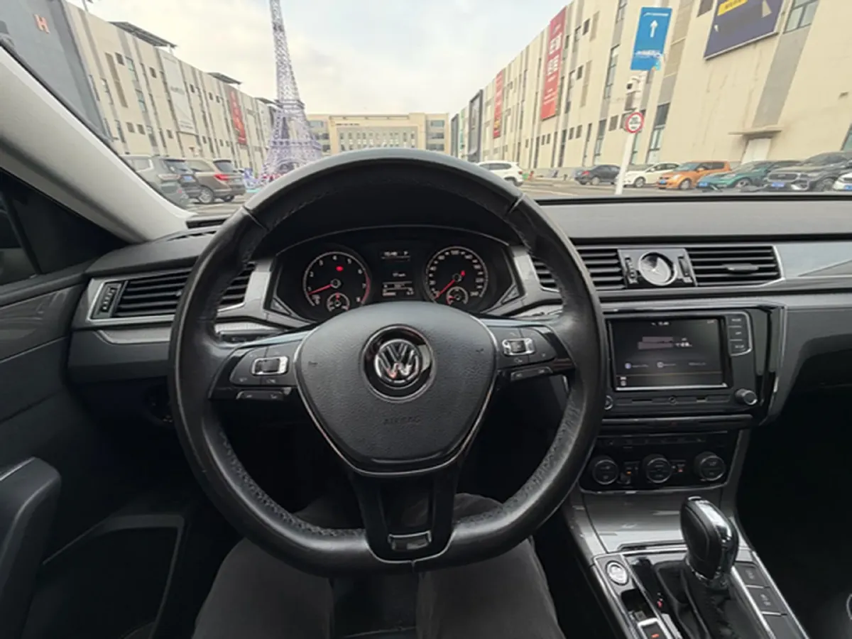 2017 Volkswagen Passat 1.8T 180HP L4 7DCT,autocango,china used car exporter,china ev exporter,chinese used car exporter,chinese used ev exporter