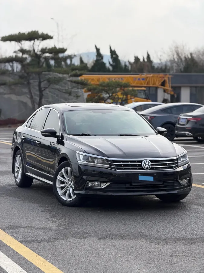 2017 Volkswagen Passat 1.8T 180HP L4 7DCT,autocango,china used car exporter,china ev exporter,chinese used car exporter,chinese used ev exporter