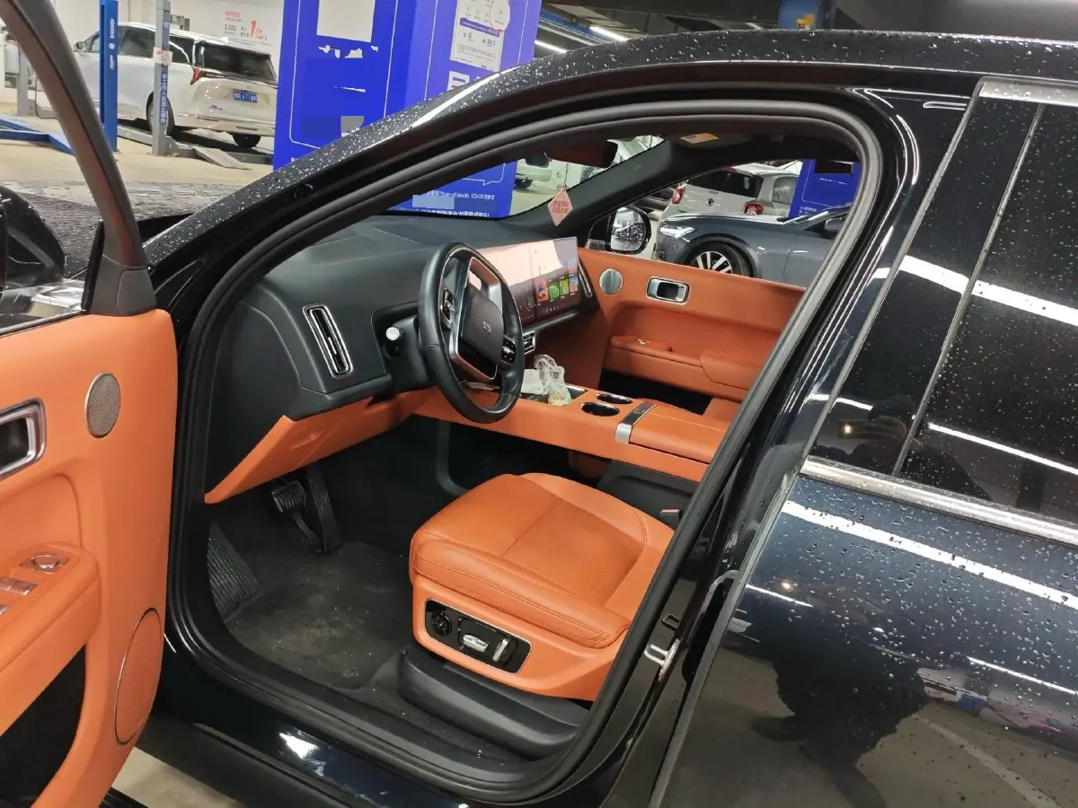 2022 Li L9 Range Extended 154HP REEV 42.6KWH,autocango,china used car exporter,china ev exporter,chinese used car exporter,chinese used ev exporter