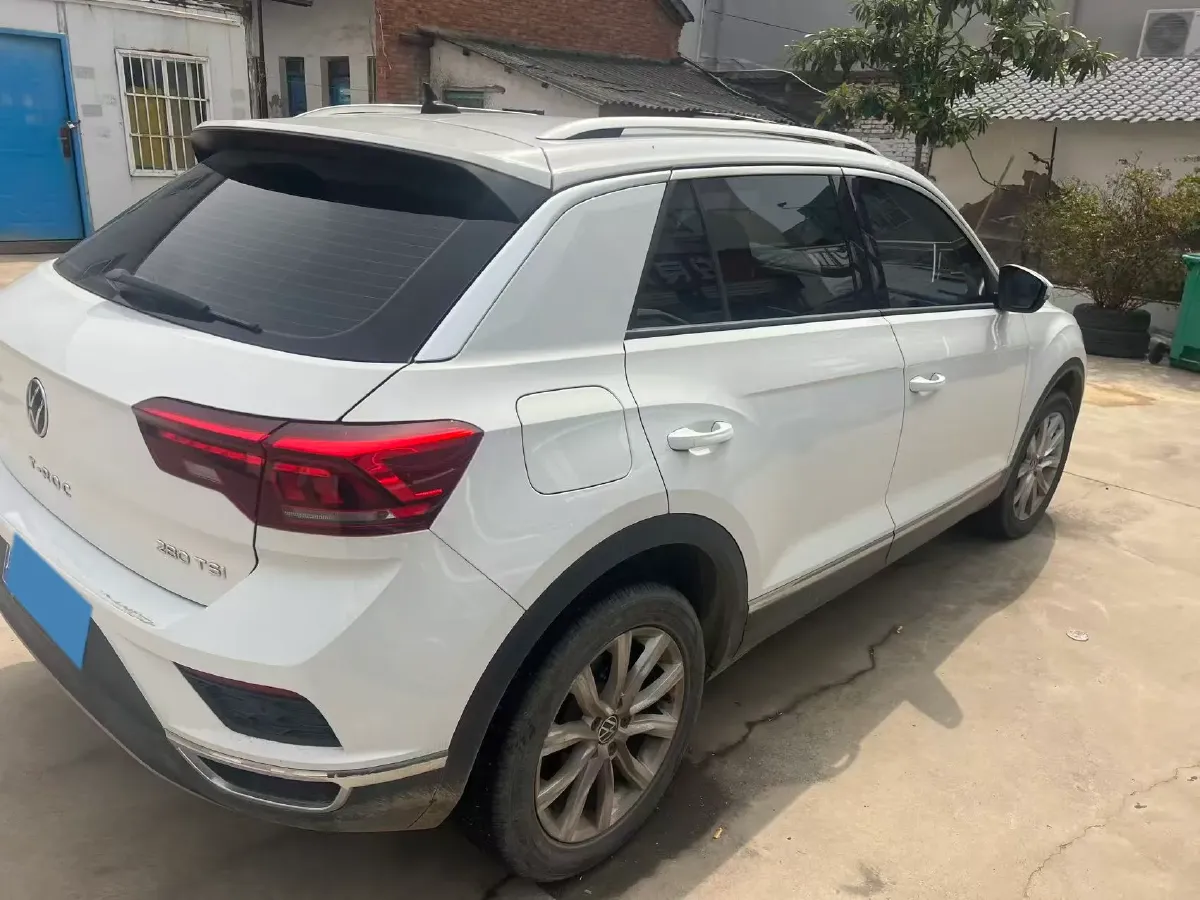 2021 Volkswagen T-Roc 1.4T 150HP L4 7DCT,autocango,china used car exporter,china ev exporter,chinese used car exporter,chinese used ev exporter