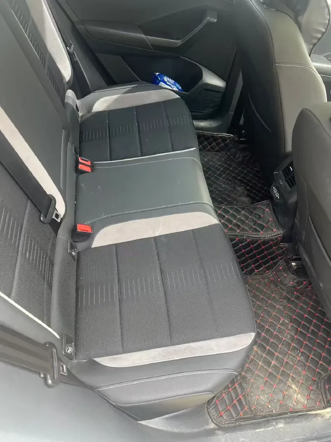 2021 Volkswagen T-Roc 1.4T 150HP L4 7DCT,autocango,china used car exporter,china ev exporter,chinese used car exporter,chinese used ev exporter