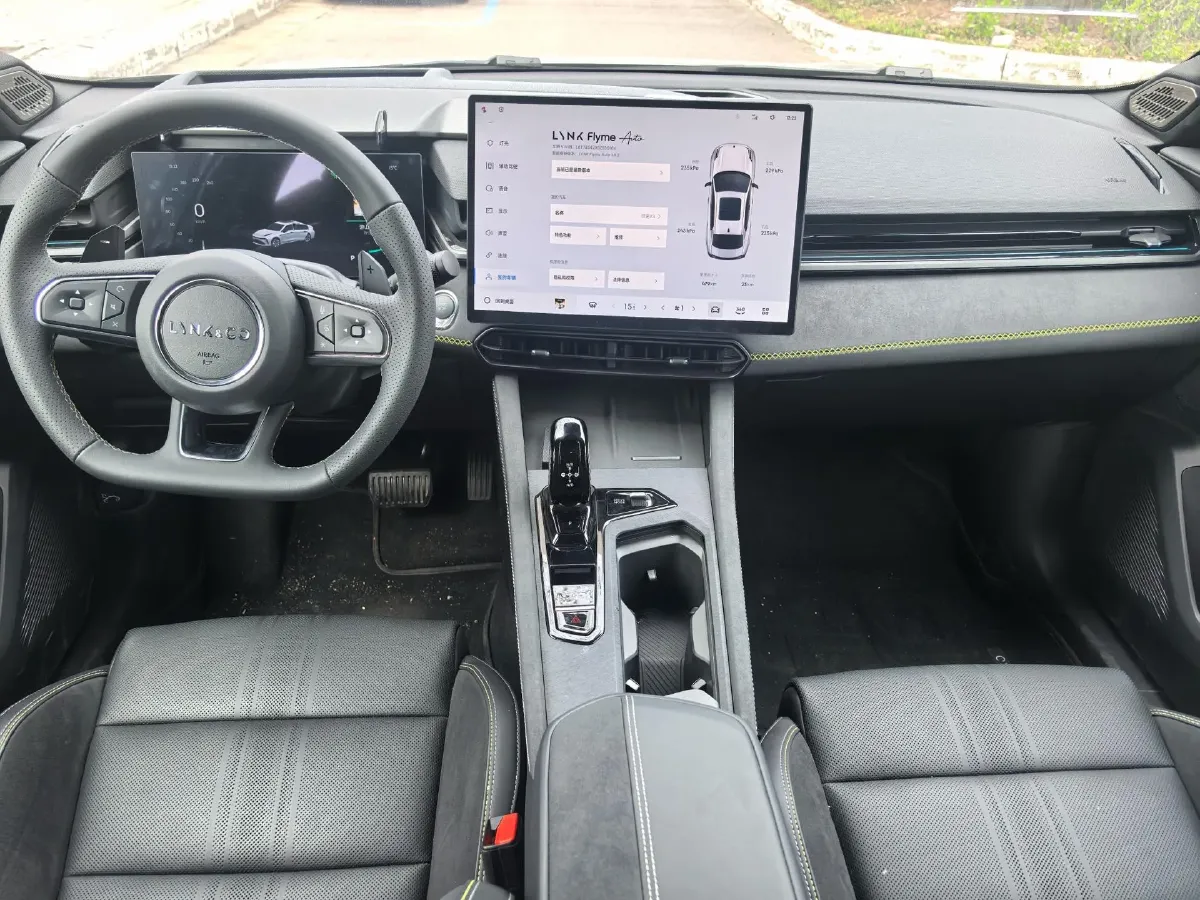 2026 LYNK&CO 03 2.0T 272HP L4 8AT,autocango,china used car exporter,china ev exporter,chinese used car exporter,chinese used ev exporter