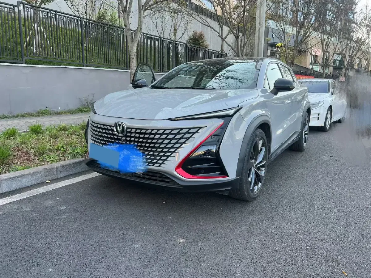 2020 ChangAn UNI-T 1.5T 180HP L4 7DCT,autocango,china used car exporter,china ev exporter,chinese used car exporter,chinese used ev exporter