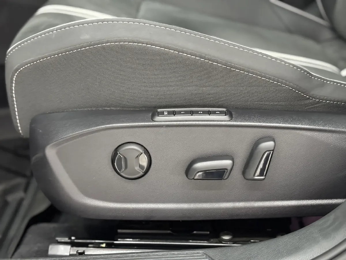 2023 Volkswagen Golf 1.4T 150HP L4 7DCT,autocango,china used car exporter,china ev exporter,chinese used car exporter,chinese used ev exporter