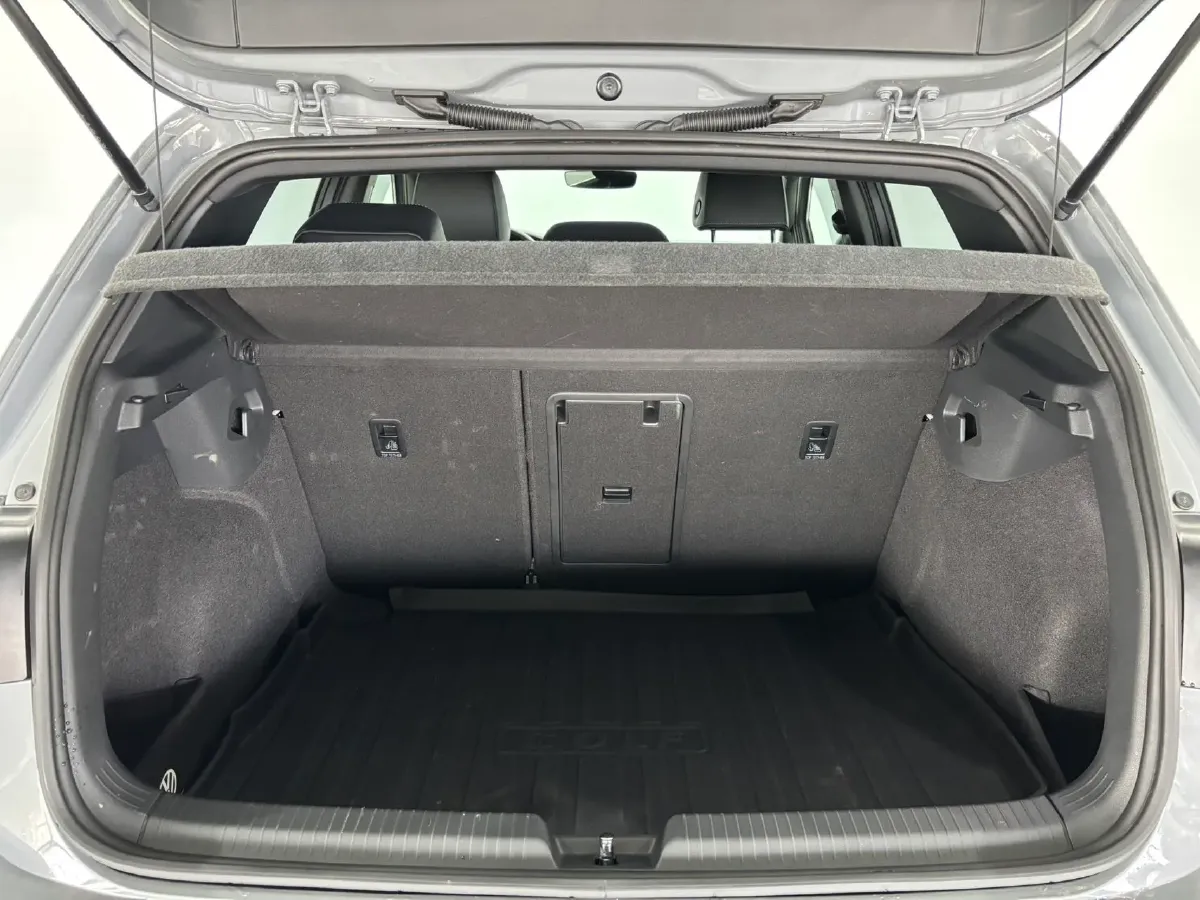 2023 Volkswagen Golf 1.4T 150HP L4 7DCT,autocango,china used car exporter,china ev exporter,chinese used car exporter,chinese used ev exporter