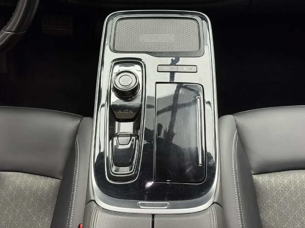 2022 LYNK&CO 02 2.0T 190HP L4 7DCT,autocango,china used car exporter,china ev exporter,chinese used car exporter,chinese used ev exporter