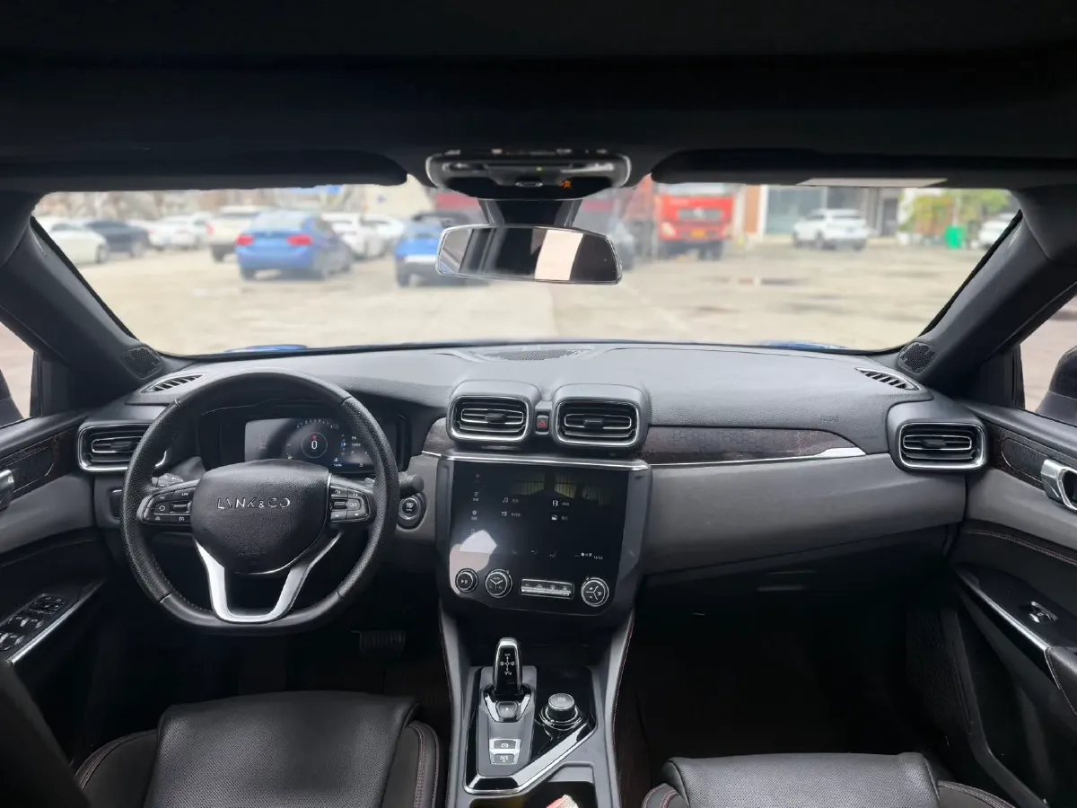 2019 Qoros 5 1.6T 197HP L4 7DCT,autocango,china used car exporter,china ev exporter,chinese used car exporter,chinese used ev exporter