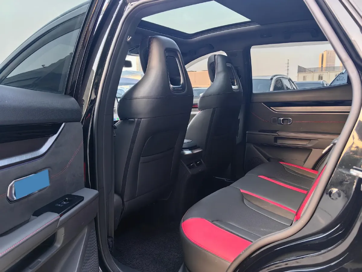 2022 Jetour DASHING 1.6T 197HP L4 7DCT,autocango,china used car exporter,china ev exporter,chinese used car exporter,chinese used ev exporter