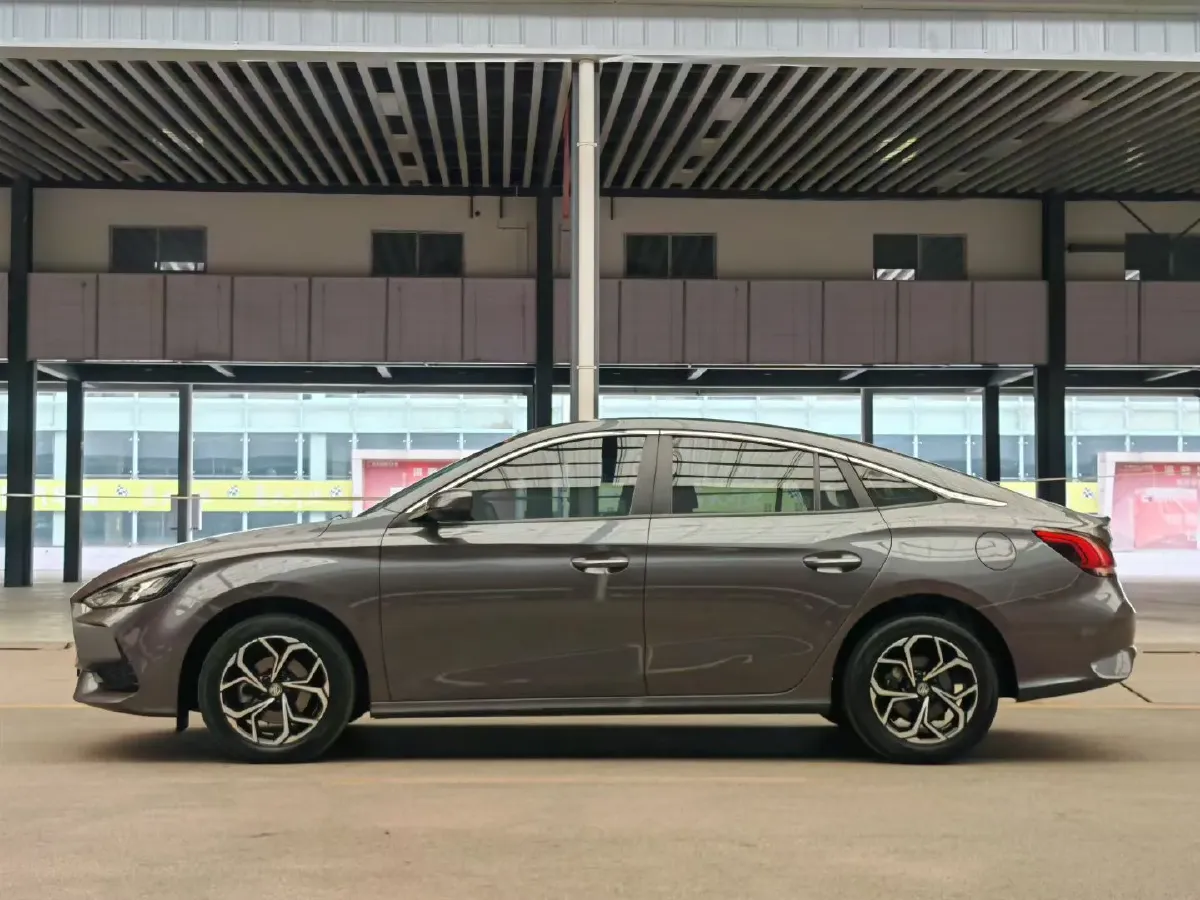 2023 MG 5 1.5L 129HP L4 CVT,autocango,china used car exporter,china ev exporter,chinese used car exporter,chinese used ev exporter