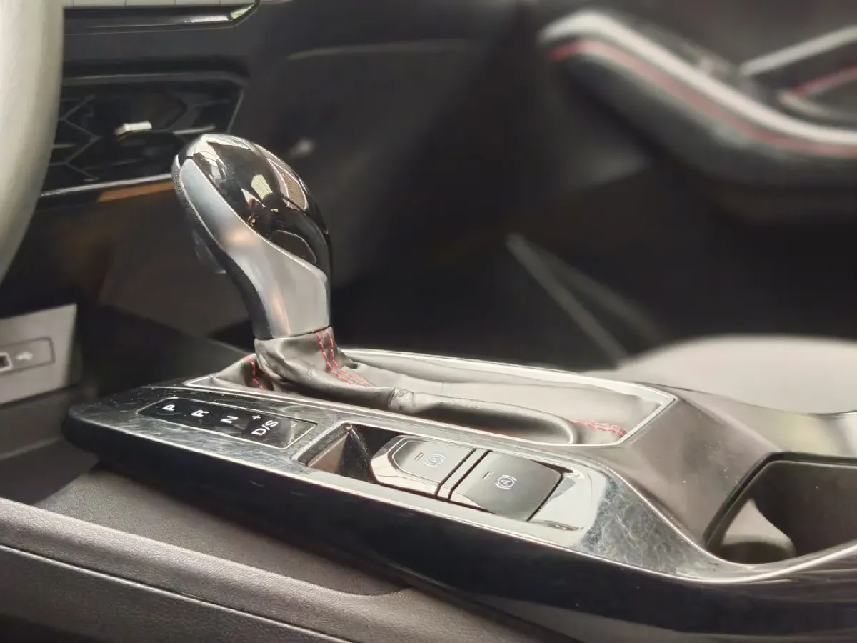 2023 MG 5 1.5L 129HP L4 CVT,autocango,china used car exporter,china ev exporter,chinese used car exporter,chinese used ev exporter