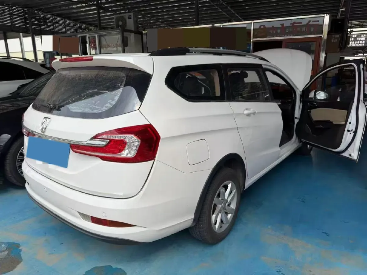 2017 BaoJun 310W 1.5L 112HP L4 6MT,autocango,china used car exporter,china ev exporter,chinese used car exporter,chinese used ev exporter