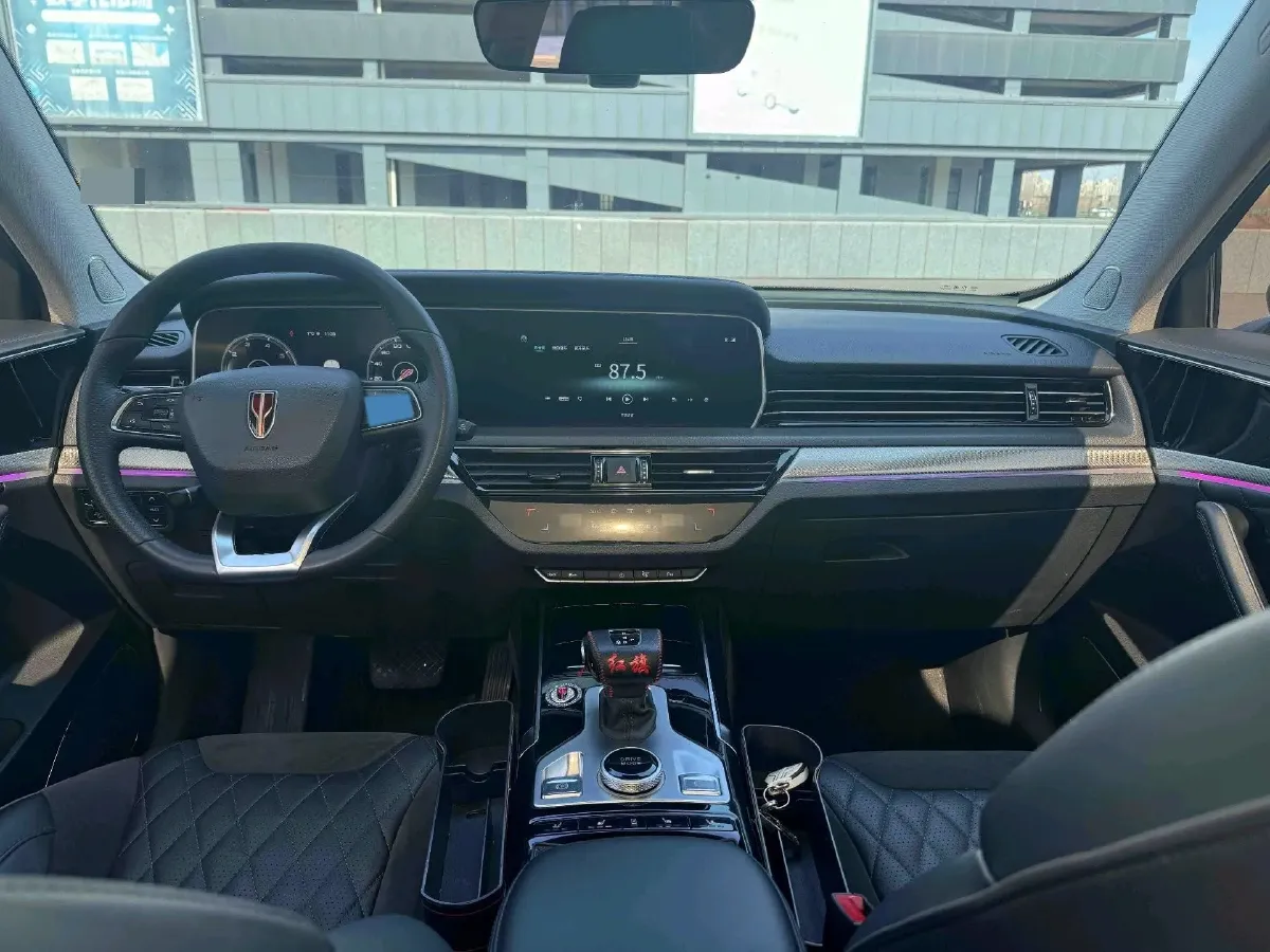 2019 HongQi HS5 2.0T 224HP L4 6AT,autocango,china used car exporter,china ev exporter,chinese used car exporter,chinese used ev exporter