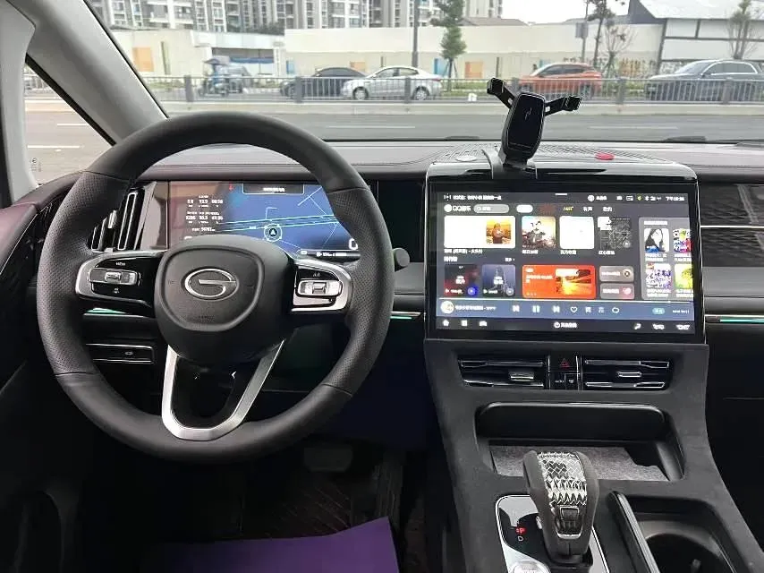 2024 GAC Trumpchi M8 2.0T 252HP L4 8AT,autocango,china used car exporter,china ev exporter,chinese used car exporter,chinese used ev exporter