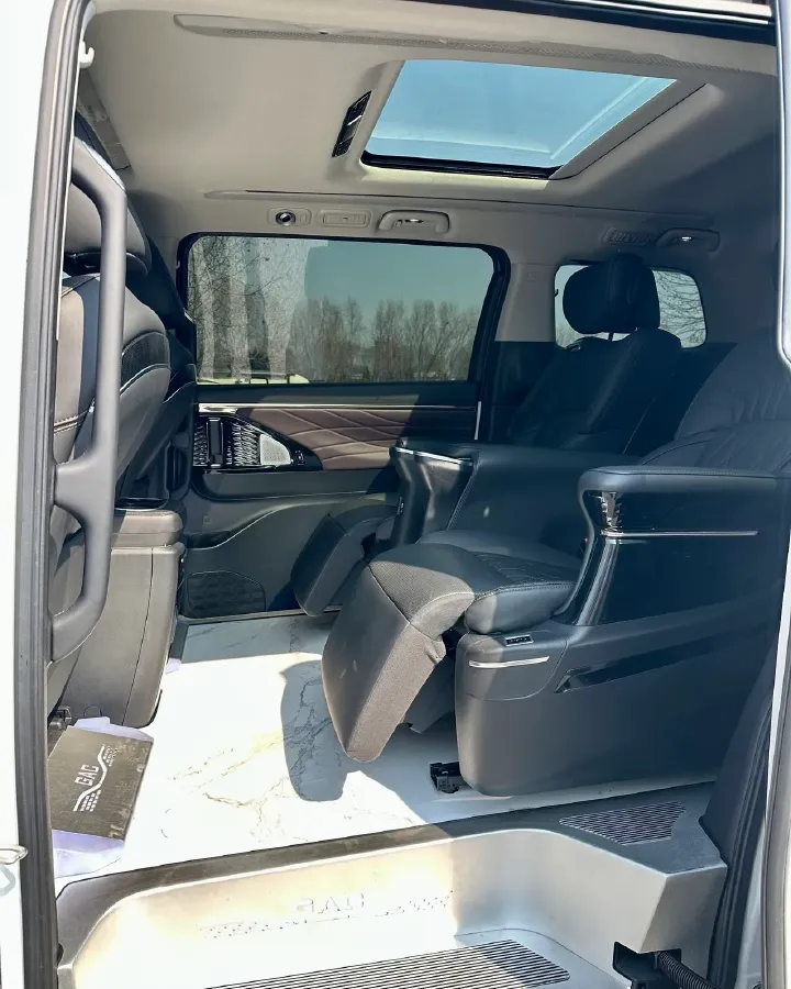 2024 GAC Trumpchi M8 2.0T 252HP L4 8AT,autocango,china used car exporter,china ev exporter,chinese used car exporter,chinese used ev exporter