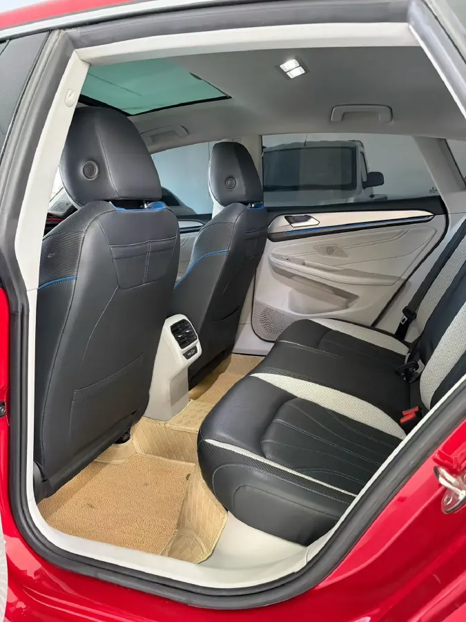 2022 Skoda Superb 2.0T 186HP L4 7DCT,autocango,china used car exporter,china ev exporter,chinese used car exporter,chinese used ev exporter