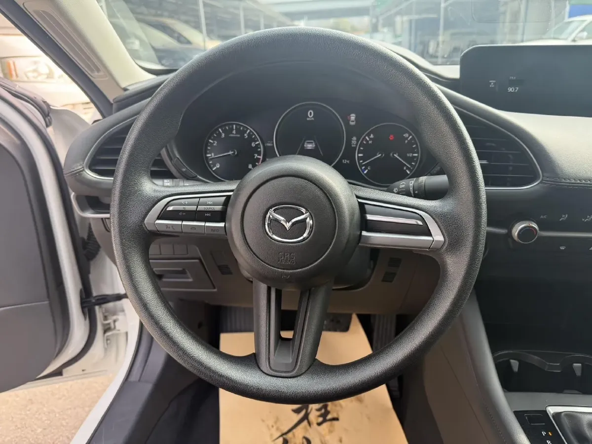 2022 Mazda 3 Axela 1.5L 117HP L4 6AT,autocango,china used car exporter,china ev exporter,chinese used car exporter,chinese used ev exporter