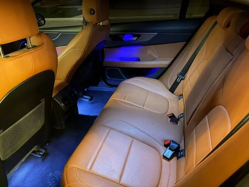 2020 Jaguar XEL 2.0T 200HP L4 8AT,autocango,china used car exporter,china ev exporter,chinese used car exporter,chinese used ev exporter