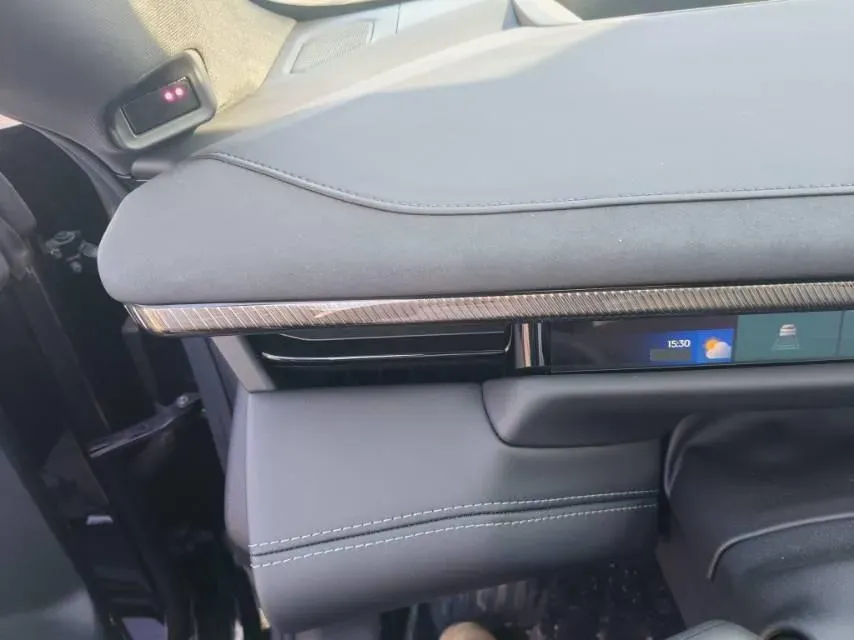 2025 LYNK&CO 10 EM-P 1.5T 163HP L4 3DHT PHEV,autocango,china used car exporter,china ev exporter,chinese used car exporter,chinese used ev exporter