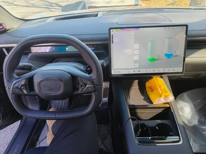 2025 LYNK&CO 10 EM-P 1.5T 163HP L4 3DHT PHEV,autocango,china used car exporter,china ev exporter,chinese used car exporter,chinese used ev exporter