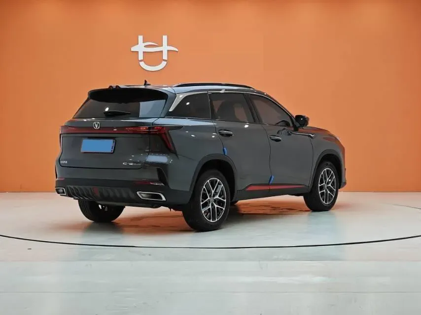 2022 ChangAn CS75 Plus 1.5T 188HP L4 8AT,autocango,china used car exporter,china ev exporter,chinese used car exporter,chinese used ev exporter