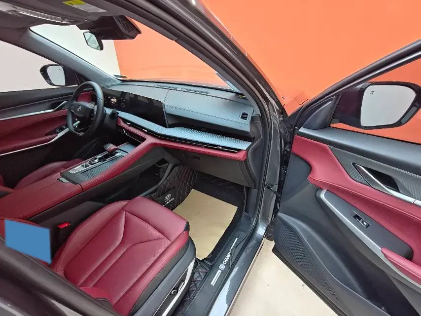 2022 ChangAn CS75 Plus 1.5T 188HP L4 8AT,autocango,china used car exporter,china ev exporter,chinese used car exporter,chinese used ev exporter