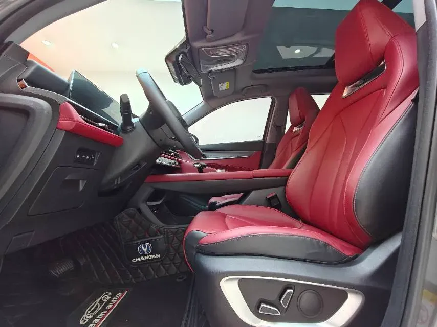 2022 ChangAn CS75 Plus 1.5T 188HP L4 8AT,autocango,china used car exporter,china ev exporter,chinese used car exporter,chinese used ev exporter