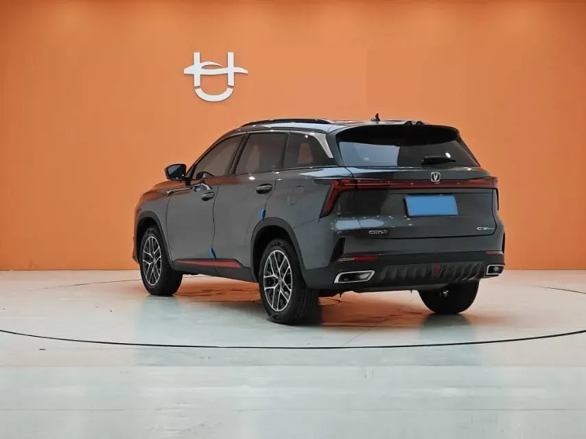 2022 ChangAn CS75 Plus 1.5T 188HP L4 8AT,autocango,china used car exporter,china ev exporter,chinese used car exporter,chinese used ev exporter