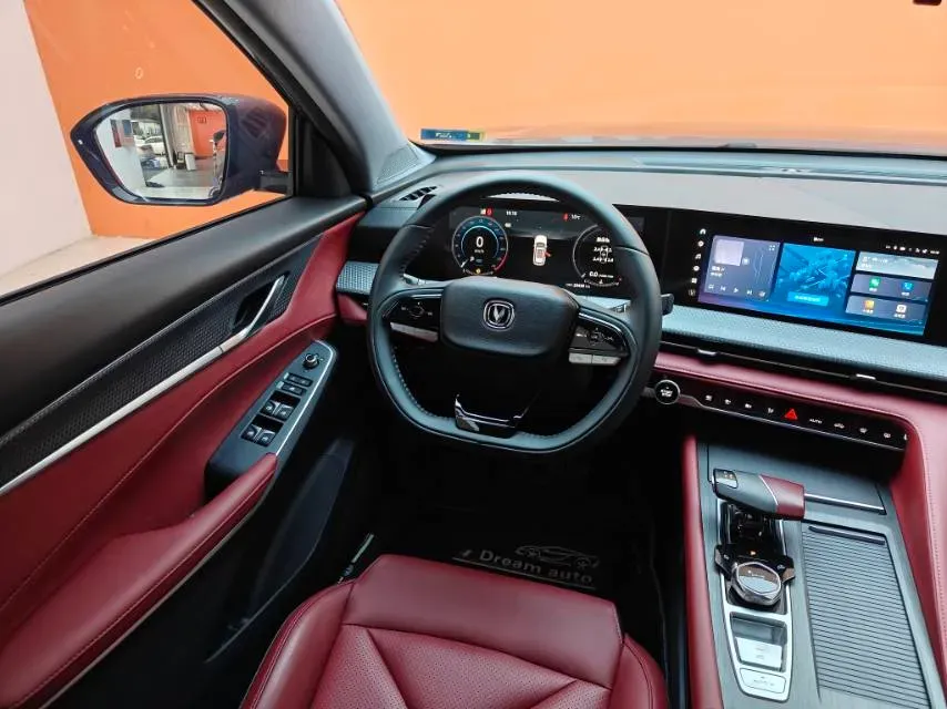 2022 ChangAn CS75 Plus 1.5T 188HP L4 8AT,autocango,china used car exporter,china ev exporter,chinese used car exporter,chinese used ev exporter