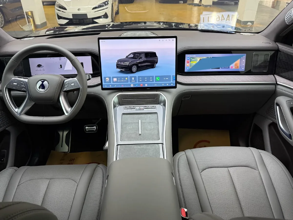 2026 Denza DenzaN9 2.0T 207HP L4 E-CVT PHEV,autocango,china used car exporter,china ev exporter,chinese used car exporter,chinese used ev exporter