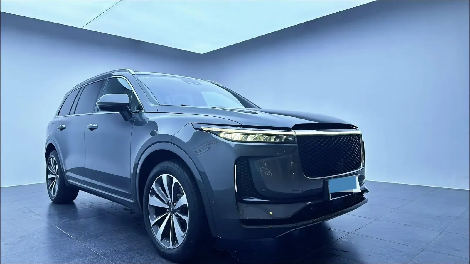 2020 Li ONE Range Extended 131HP REEV 40.5KWH,autocango,china used car exporter,china ev exporter,chinese used car exporter,chinese used ev exporter
